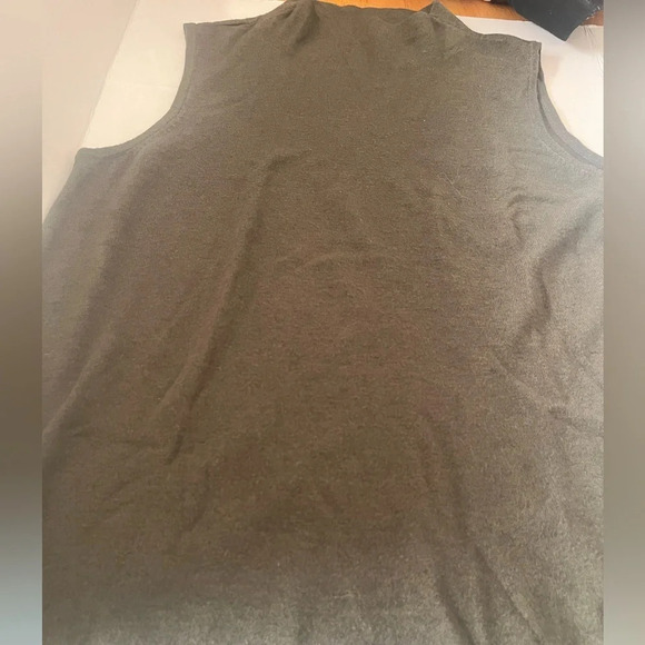 Soft Surroundings army green tunic length sleeveless sweater, size Large - Picture 1 of 2